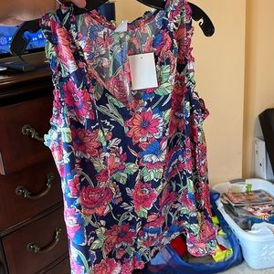 Gap sleeveless top